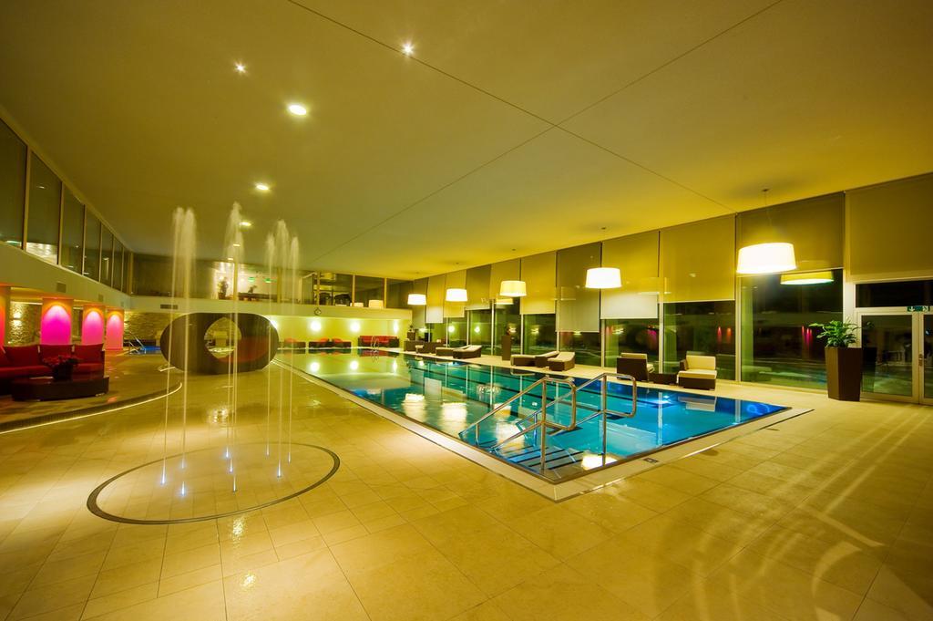 The Christiania Mountain & Spa Resort Zermatt Exterior photo